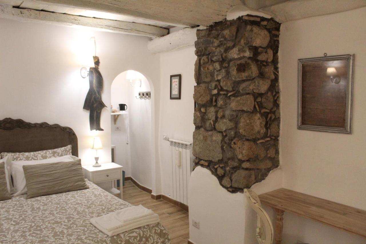 Livia'S Charming Room Trevignano Romano Exterior photo